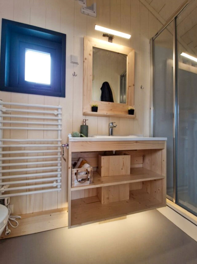 baño espacioso